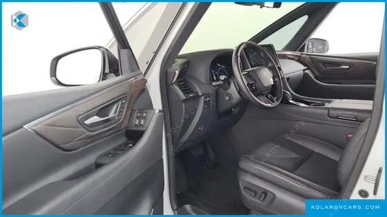 TOYOTA ALPHARD 2.5 HEV EXECUTIVE AWD