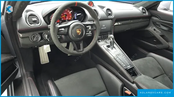 PORSCHE 718 4.0 GT4