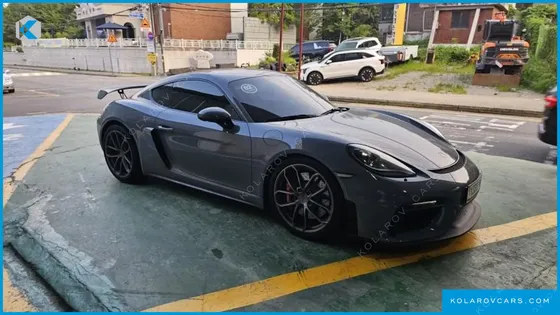 PORSCHE 718 4.0 GT4