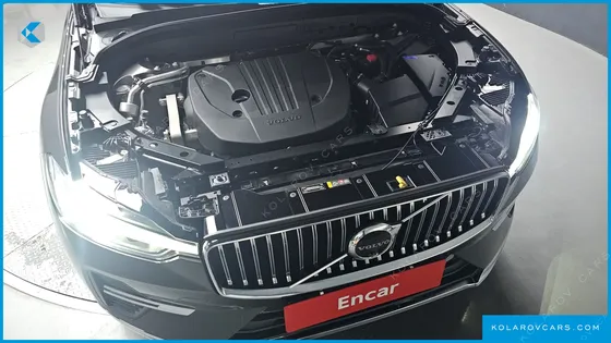 VOLVO XC60 B5 ULTRA BRIGHT