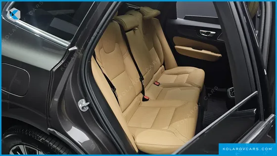 VOLVO XC60 B5 ULTRA BRIGHT