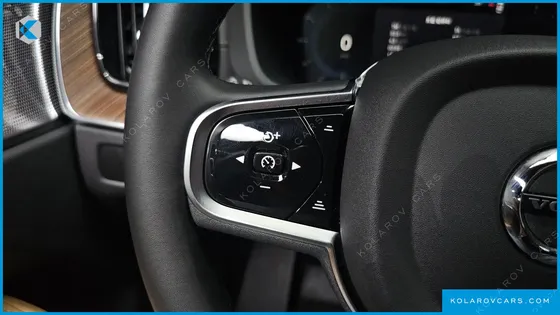 VOLVO XC60 B5 ULTRA BRIGHT