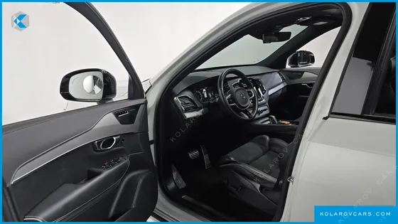 VOLVO XC90 T8 R-DESIGN HYBRID