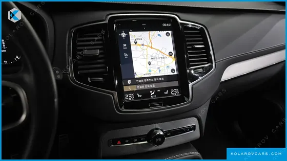 VOLVO XC90 T8 R-DESIGN HYBRID