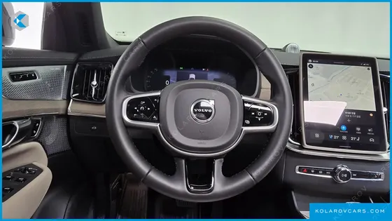 VOLVO XC90 B6 ULTRA DARK