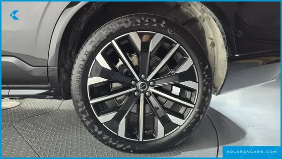 VOLVO XC90 B6 ULTRA DARK