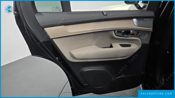 VOLVO XC90 B6 ULTRA DARK