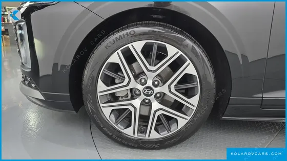 HYUNDAI GRANDEUR 2,5 GASOLINE 2WD