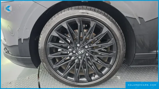 HYUNDAI GRANDEUR 3,5 GASOLINE 4WD
