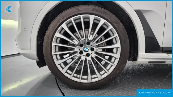 BMW X7 XDRIVE 40I DESIGN PURE EXCELLENCE 6-SEATER