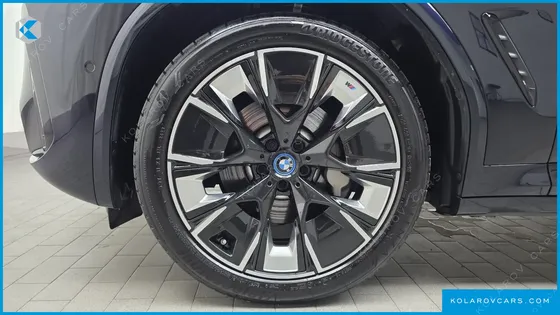 BMW IX3 M SPORTS