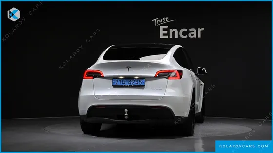 TESLA MODEL Y LONG RANGE AWD