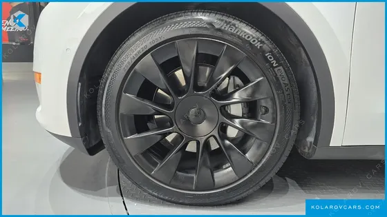 TESLA MODEL Y LONG RANGE AWD