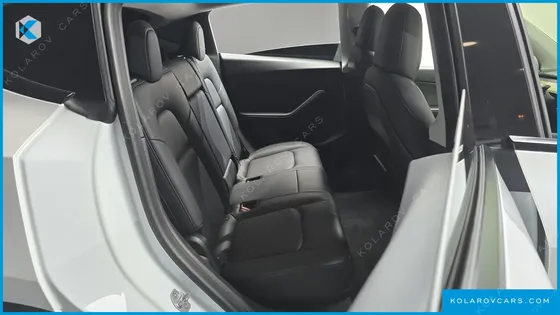TESLA MODEL Y LONG RANGE AWD