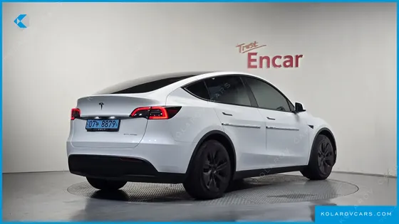 TESLA MODEL Y RWD