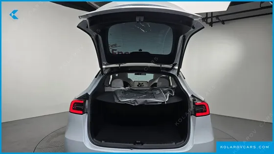 TESLA MODEL Y RWD
