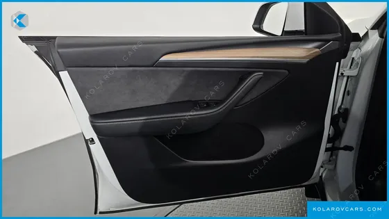 TESLA MODEL Y RWD