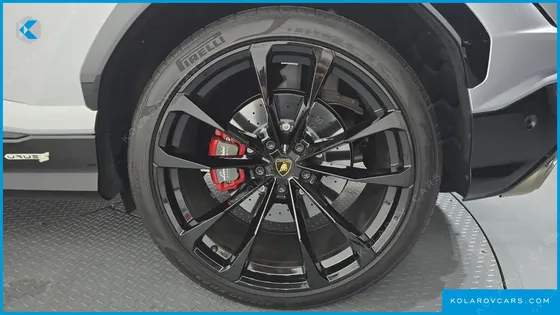 LAMBORGHINI URUS 4.0 V8 S