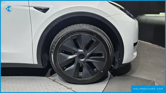 TESLA MODEL Y RWD