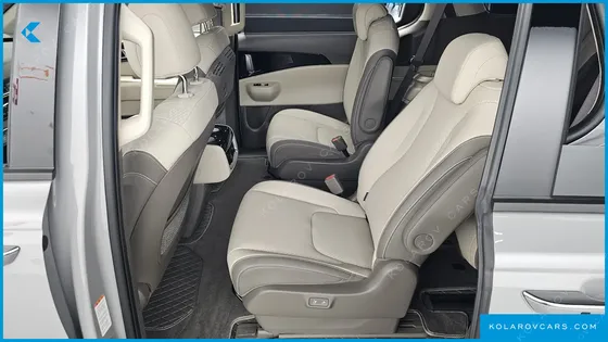 KIA CARNIVAL 9-SEATER GRAVITY