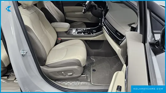 KIA CARNIVAL 9-SEATER GRAVITY