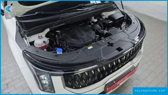 KIA CARNIVAL 7-SEATER SIGNATURE