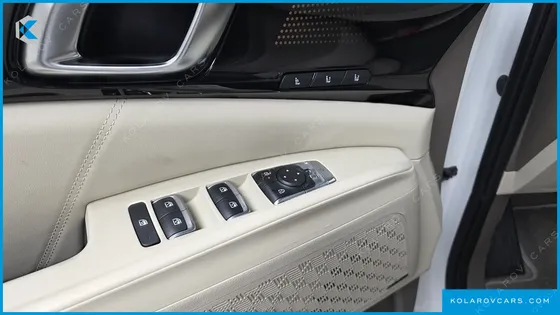 KIA CARNIVAL 7-SEATER SIGNATURE