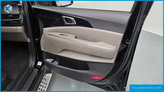 KIA CARNIVAL 7-SEATER GRAVITY