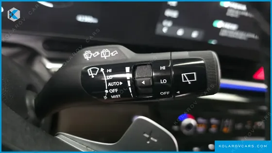 KIA CARNIVAL 9-SEATER SIGNATURE