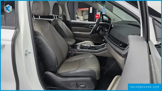 KIA CARNIVAL 7-SEATER NOBLESSE