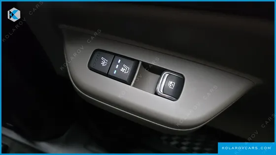 KIA CARNIVAL 7-SEATER NOBLESSE