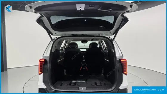 KIA CARNIVAL 7-SEATER NOBLESSE