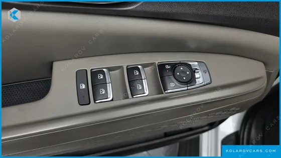 KIA CARNIVAL 7-SEATER NOBLESSE