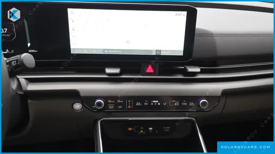 KIA CARNIVAL 9-SEATER NOBLESSE