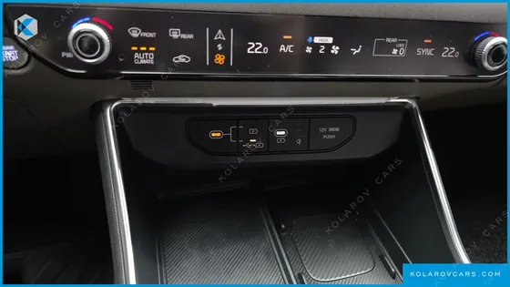 KIA CARNIVAL 9-SEATER NOBLESSE