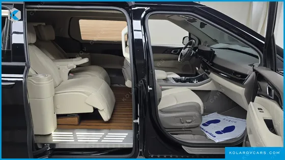 KIA CARNIVAL GASOLINE 9-SEATER HI LIMOUSINE