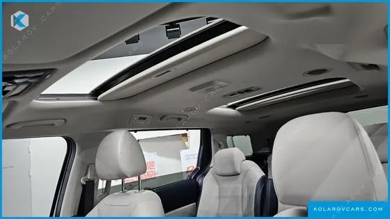 KIA CARNIVAL HEV 9SEATER GRAVITY