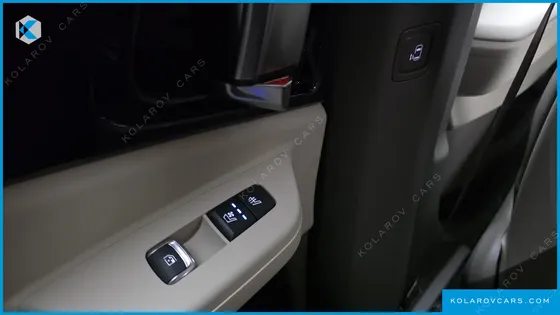 KIA CARNIVAL HEV 9-SEATER HI-LIMOUSINE