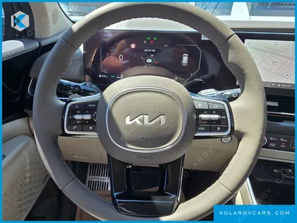 KIA CARNIVAL HEV 9-SEATER HI-LIMOUSINE