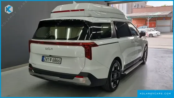 KIA CARNIVAL GASOLINE 9-SEATER HI LIMOUSINE