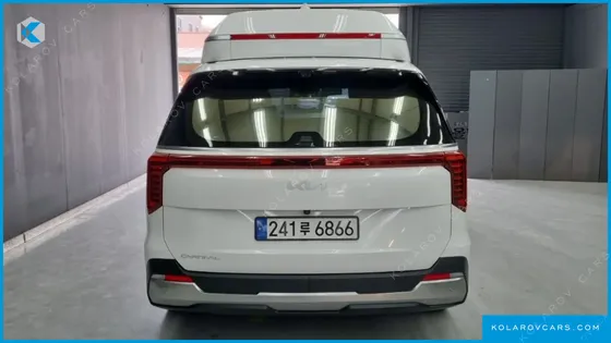 KIA CARNIVAL GASOLINE 9-SEATER HI LIMOUSINE