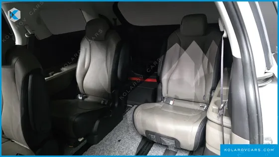 KIA CARNIVAL 9-SEATER PRESTIGE