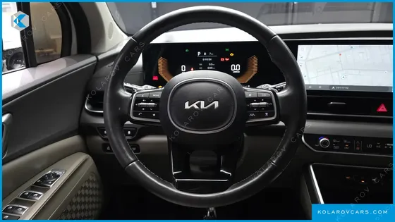 KIA CARNIVAL 9-SEATER PRESTIGE