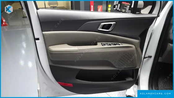 KIA CARNIVAL 9-SEATER PRESTIGE