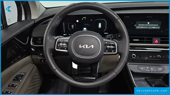 KIA CARNIVAL HEV 9SEATER SIGNATURE