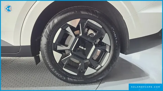 KIA CARNIVAL HEV 9SEATER SIGNATURE