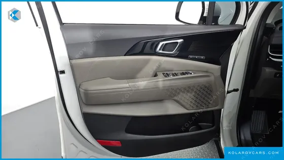 KIA CARNIVAL HEV 9SEATER SIGNATURE