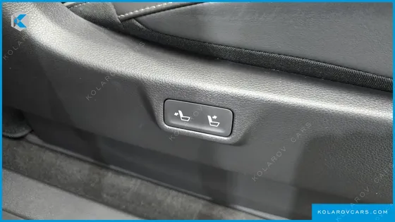KIA CARNIVAL HEV 9SEATER SIGNATURE