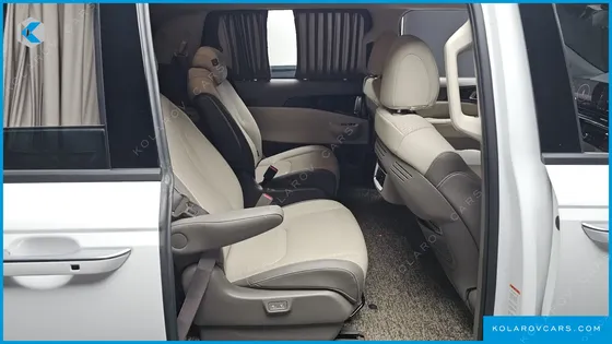 KIA CARNIVAL GASOLINE 9-SEATER HI LIMOUSINE