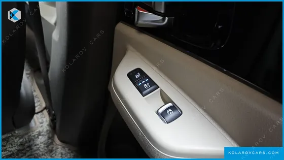KIA CARNIVAL GASOLINE 9-SEATER HI LIMOUSINE